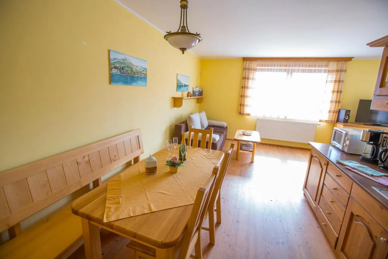 Špindlerŭv Mlýn Happy House Apartments 4*, Špindlerŭv Mlýn צ'כיה